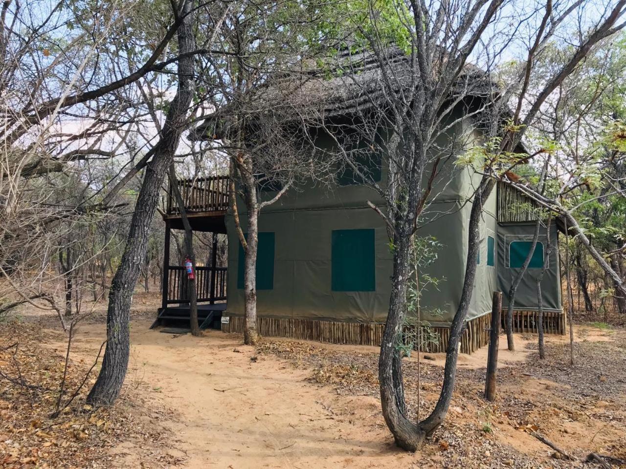 Отель Honeyguide Ranger Camp Golders Green Экстерьер фото