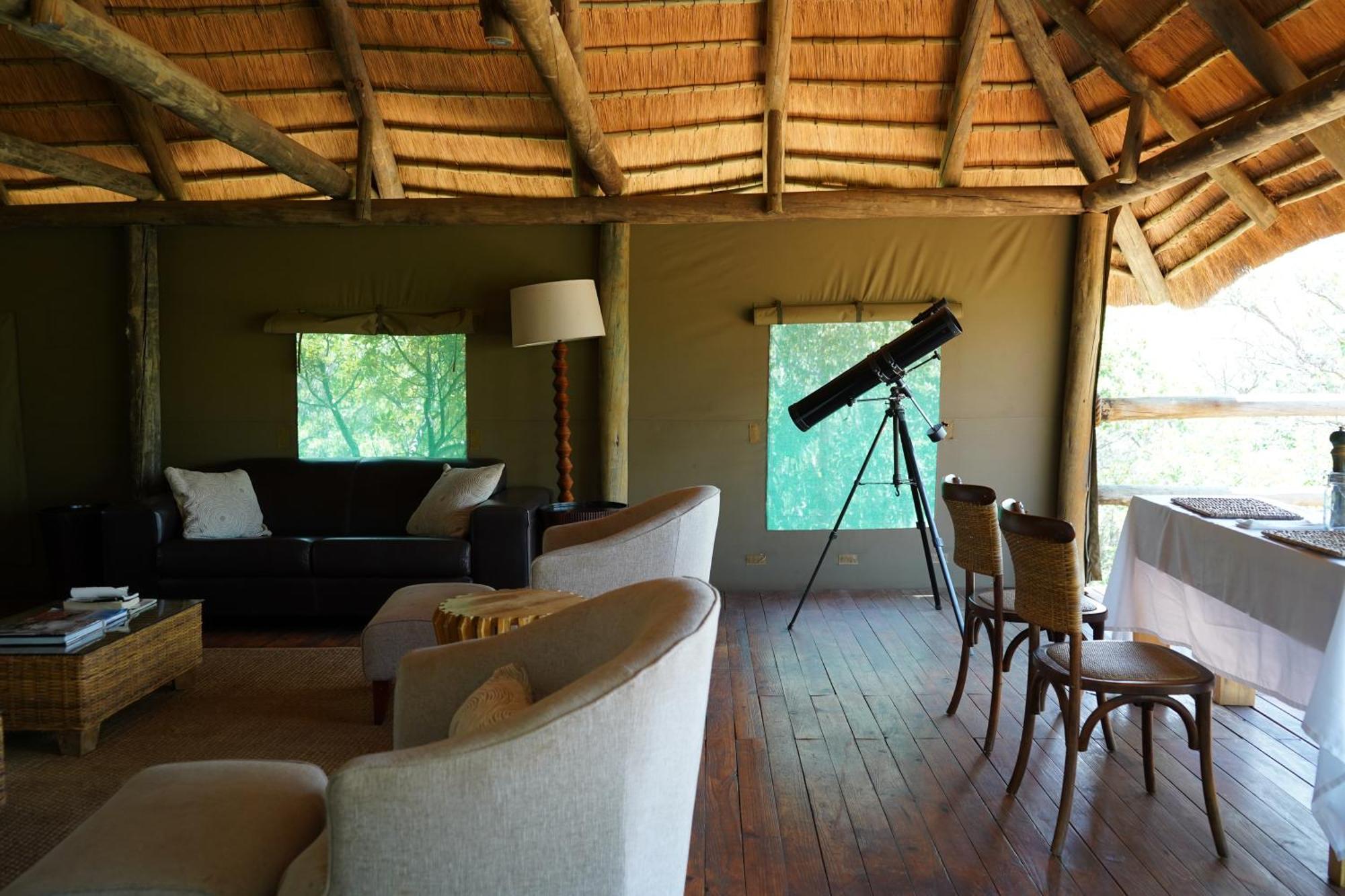 Отель Honeyguide Ranger Camp Golders Green Экстерьер фото